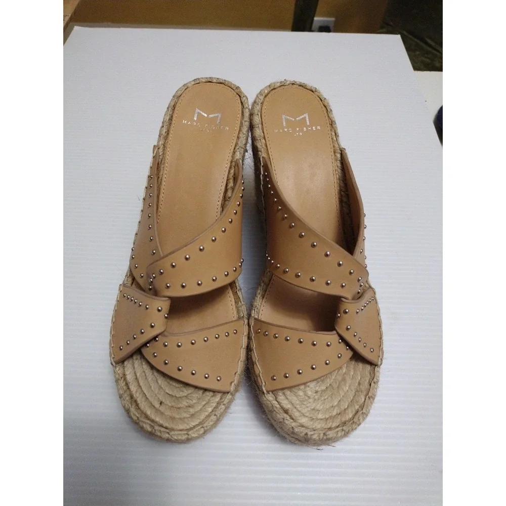 Marc Fisher Angelina Women's Tan Studded‎ Espadrille Wedge Platform Size 7.5